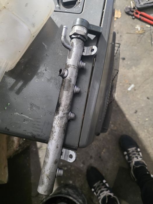 Рейл за Mercedes om 642 3.2 дизел
