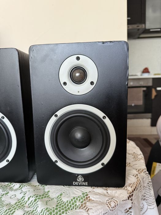 Devine MR-5A Активни тонколони