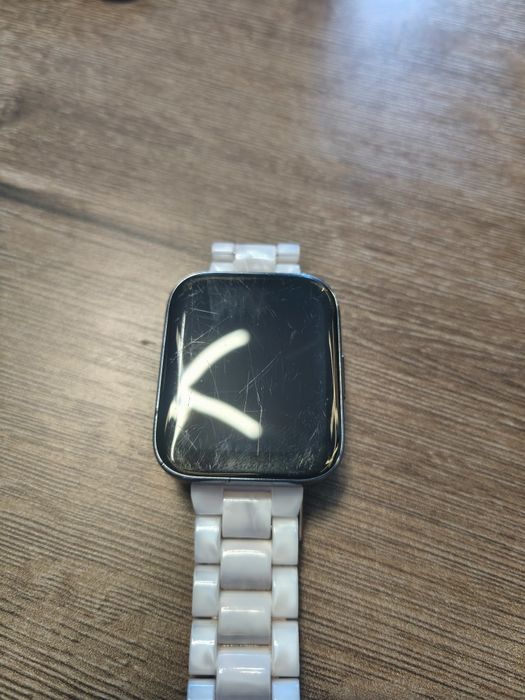 Часовник realme watch 3