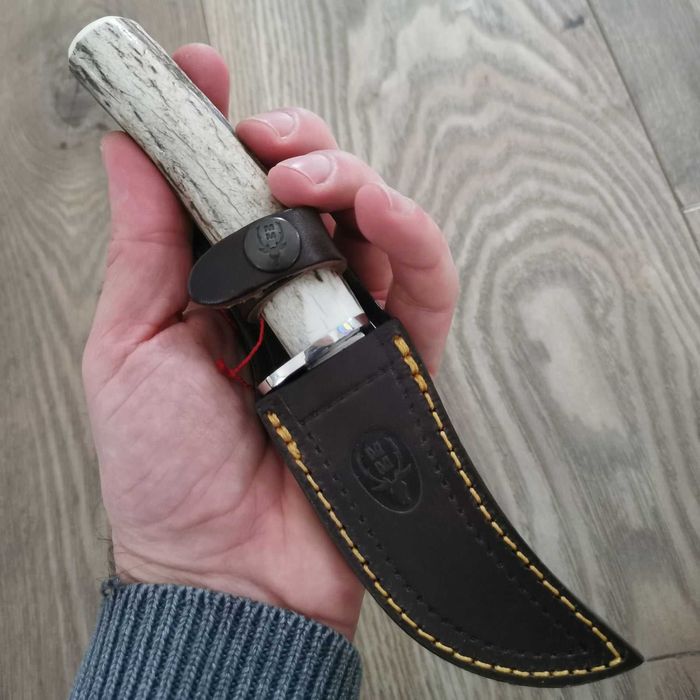 Ловен нож за дране Muela DP-10A с кожена кания