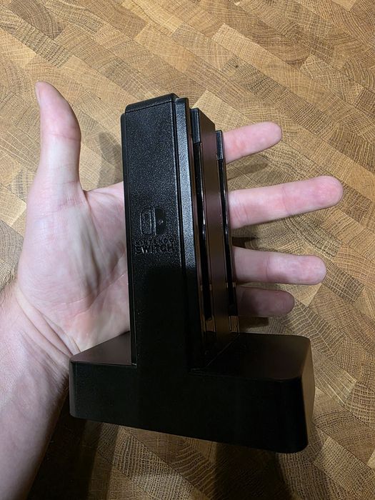 Nintendo switch заряднa станция за joy cons