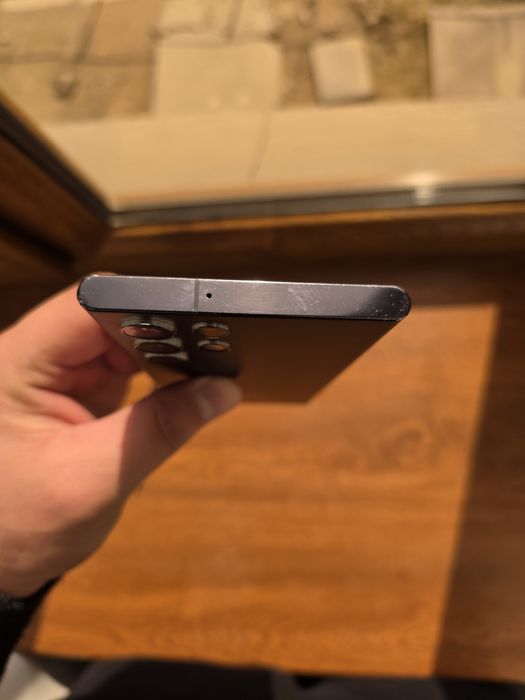 Samsung s 22 Ultra 12/256 gb tinu tel obmenga