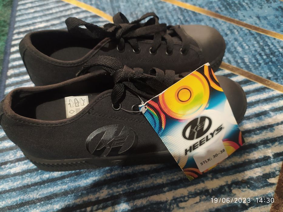 Кецове ролери чисто нови