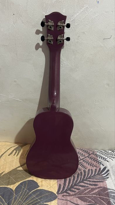 Укулеле Stagg, фиолетовый