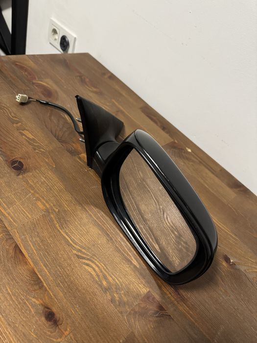 Продам зеркало Камри 40