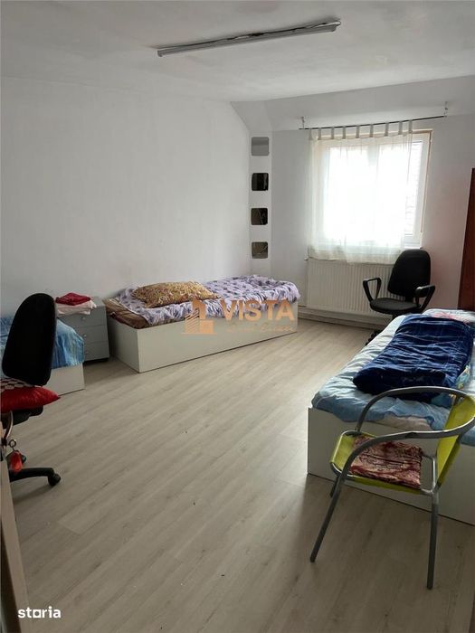 Casa de renovat,  7 camere, 3 bai, 300mp teren, zona Centrala, Matei B
