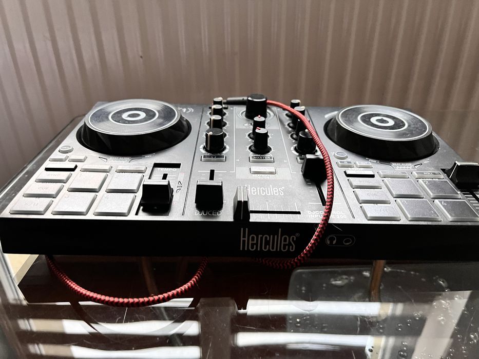 DJ Hercules Impulse 200