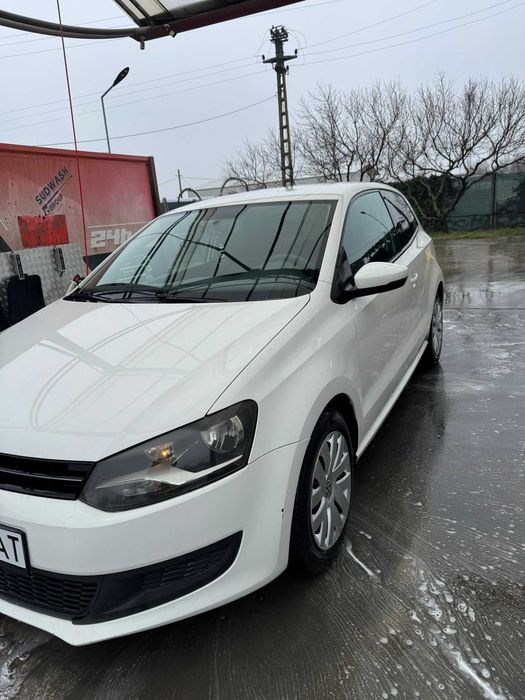 vw polo, culoare alb, an fabricatie 2011