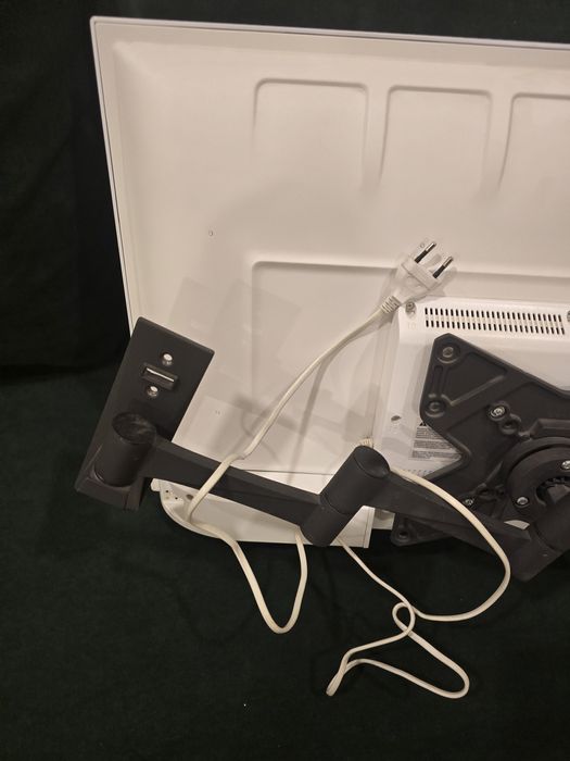 Телевизор. НЕ СМАРТ. Б/У.