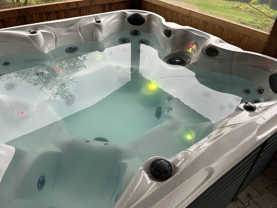 Jacuzzi 7 persoane