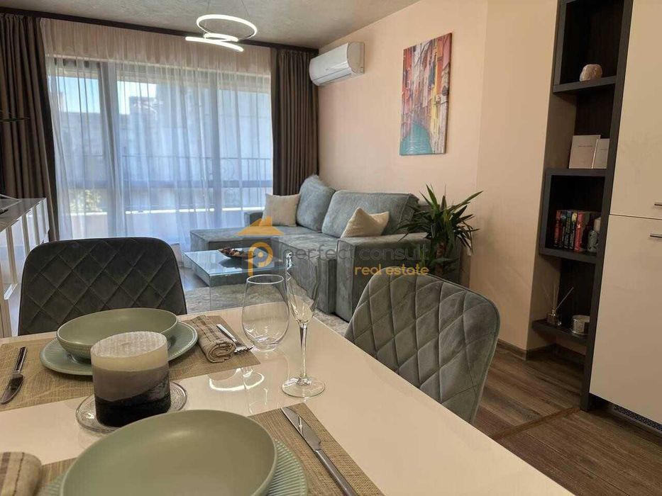 Продава се Двустаен апартамент в Пловдив, Център - 70 кв.м за 2258 €/кв.м - Снимка #1