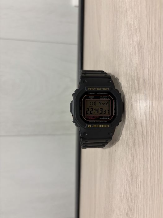 Продам часы Casio DW-5030C-1