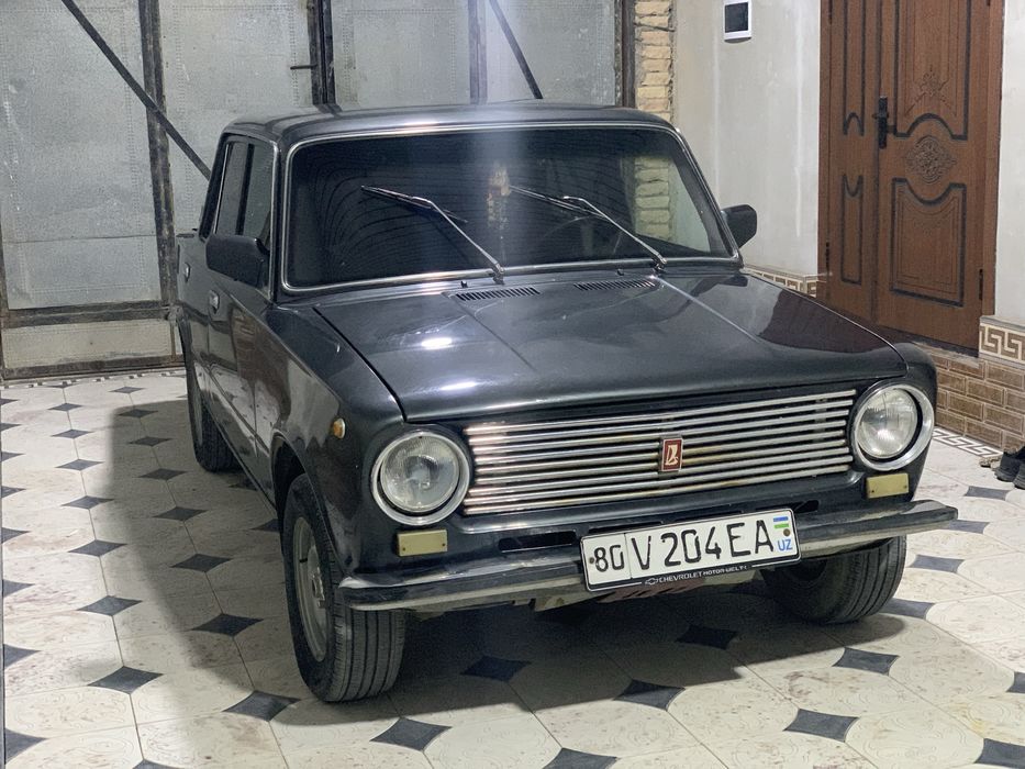ВАЗ 011 сотилади