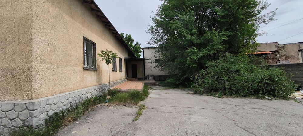 Продаётся КОММЕРЧЕСКИЙ КОМПЛЕКС - 450м² на участке 18,5соток. КОЖАНОВА