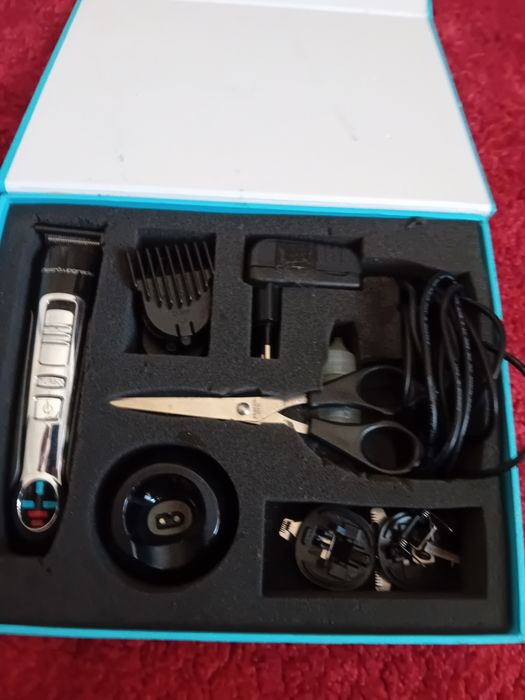 Set aparat de tuns profesional. Pret 90 lei