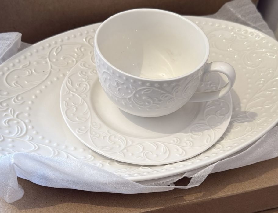 Фарфоровый сервиз