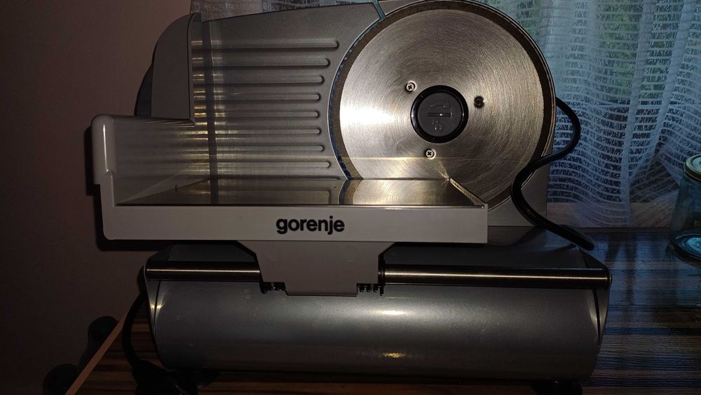 Електрически нож GORENJE R506E