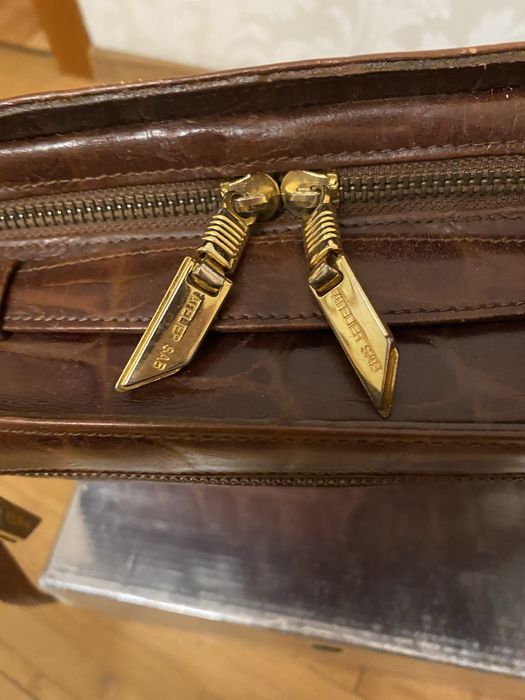 Продам сумку кожанную японскую