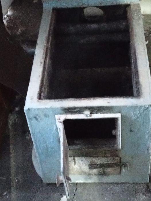 Продам печку в хорошем состояние