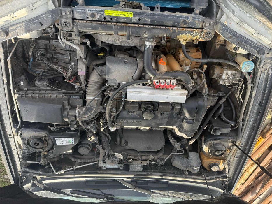 Волво в40 / Volvo V40 1999 на части 100kw 2.0