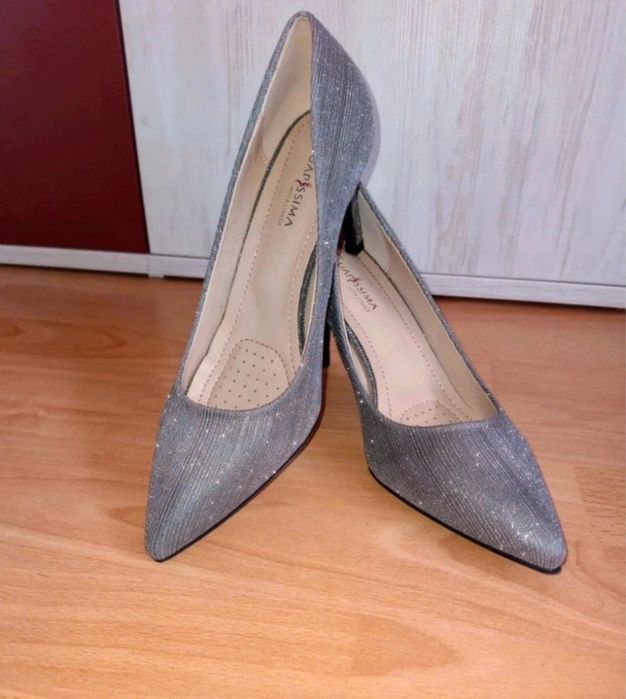 Pantofi stilletto argintii cu sclipici
