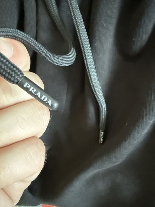 Pantaloni scurti Prada model clasic