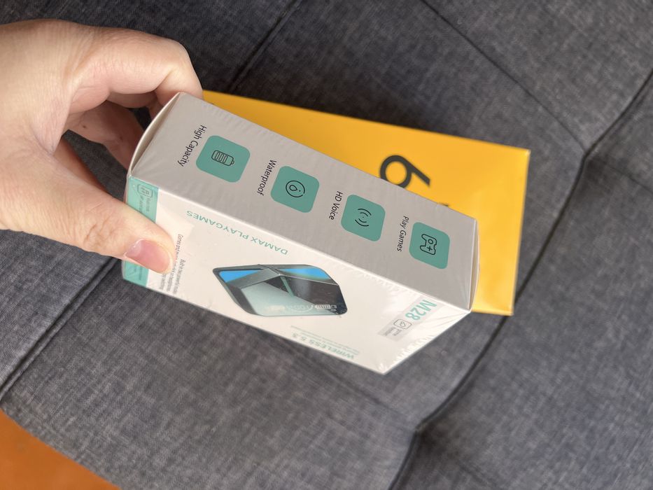 Продам новый смартфон