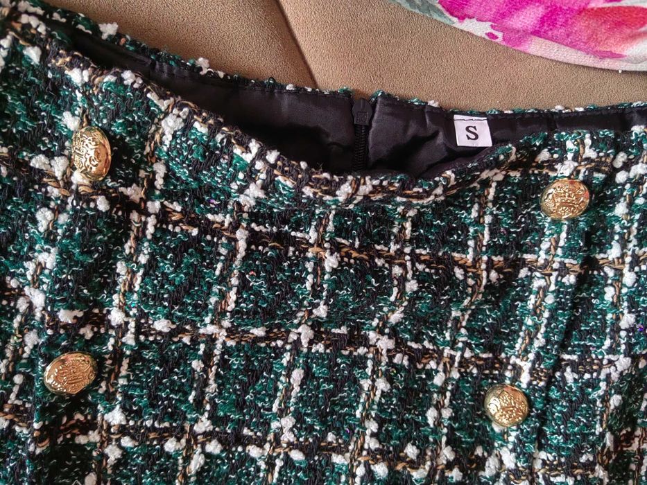 Букле пола в зелен цвят, размер S, чисто нова