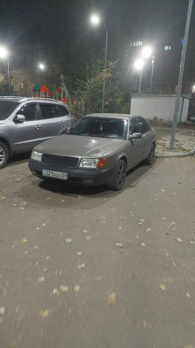 Продам Ауди 100 с4