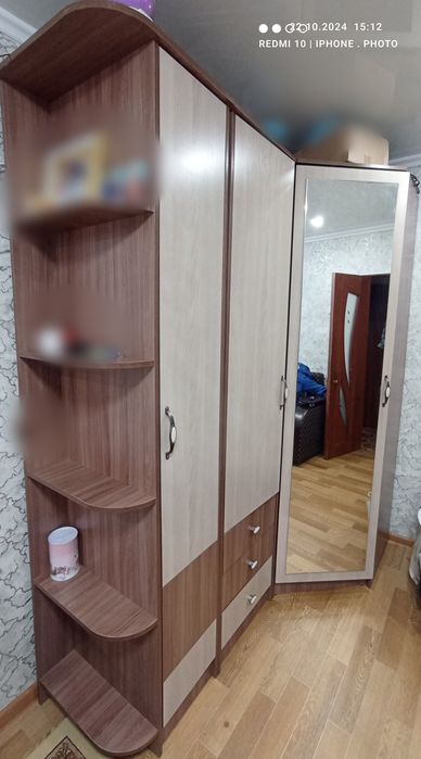 Продам угловой шифанер