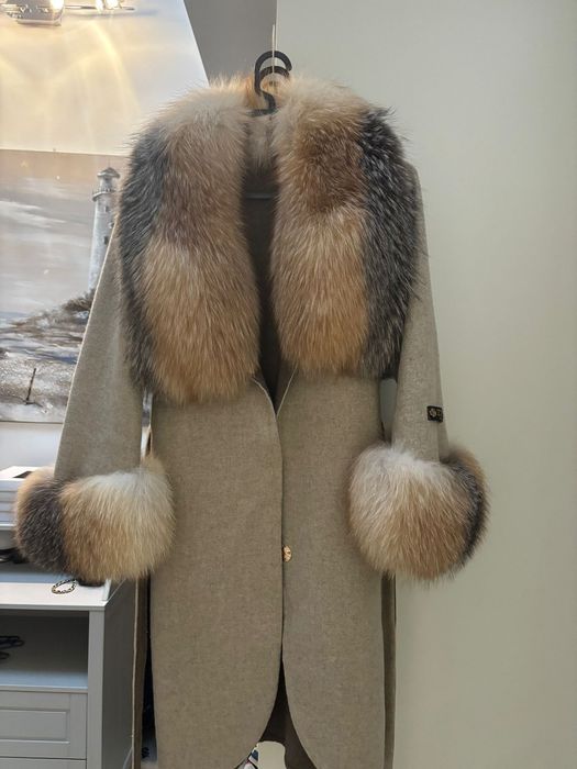 Palton nou de blana marimea S