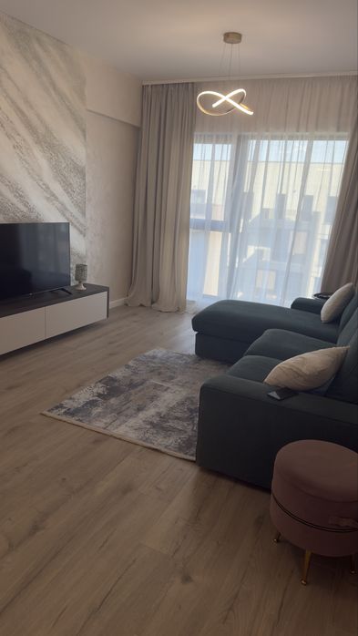 Inchiriez apartament nou