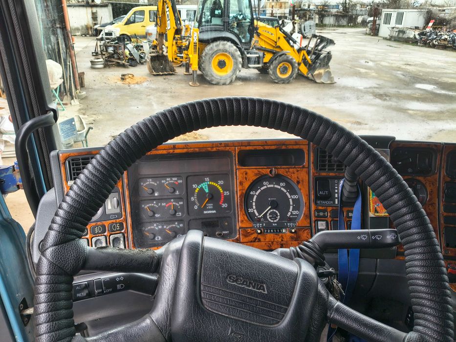 Продавам Скания 164L