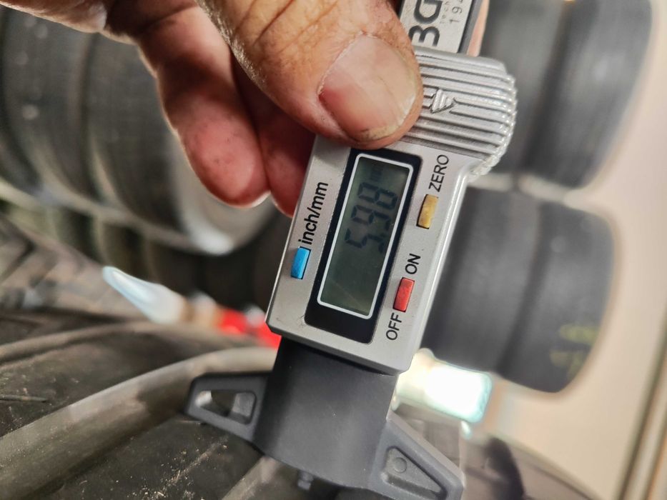 2бр.летни гуми 245/45/19 Kumho