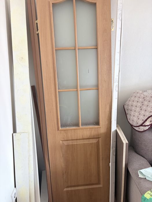 Отдам двери 3 штуки даром