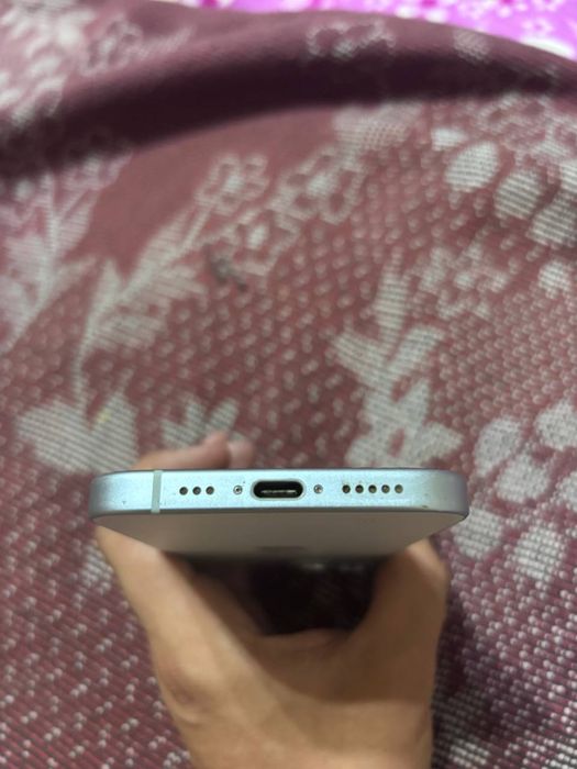 Продам iPhone 15