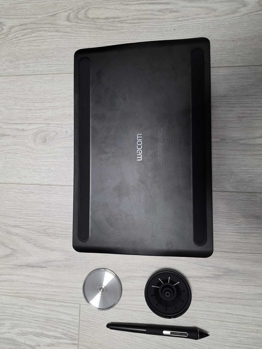 Tableta grafica Wacom Intuos PRO M