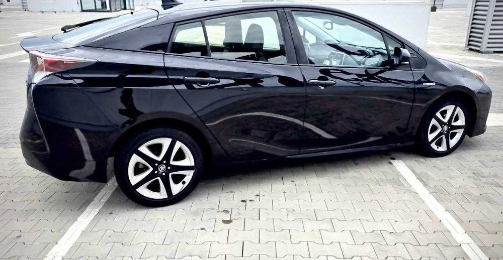 Toyota Prius Gen 4 (2016) – Baterie Hibrid Nouă (Schimbată Toyota 2026), CASCO 1 An, RCA 2027