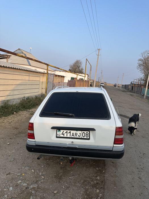 Mersedes 124 универсал