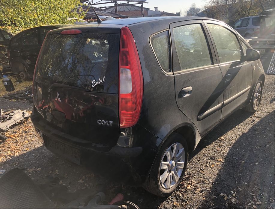 Mitsubishi colt 1.1 и 1.3 i на части