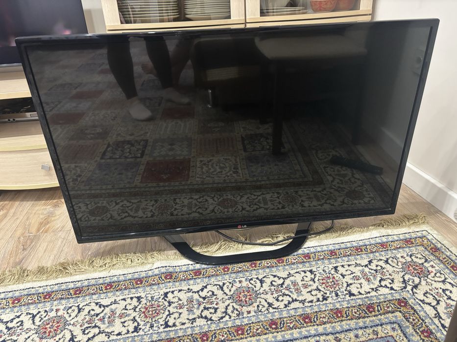 Продам телевизо не рабочий LG