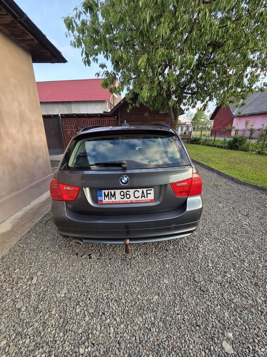 Vând bmw 320d an 2011