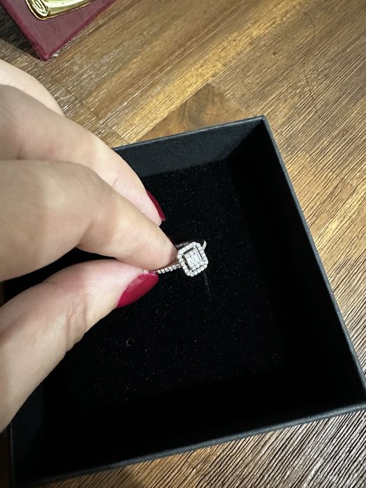 Inel cu Diamante aur alb