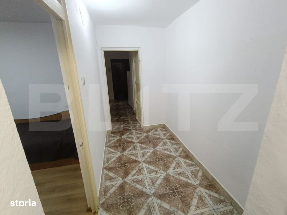 Inchiriere apartament 3 camere, 2 bai, balcon inchis – zona Kaufland