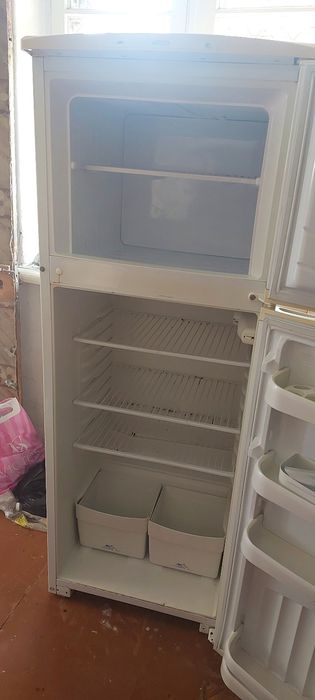 Продаю Холодильник
