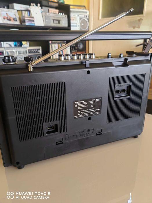 Sanyo M 4500 /Радиокасетофон /