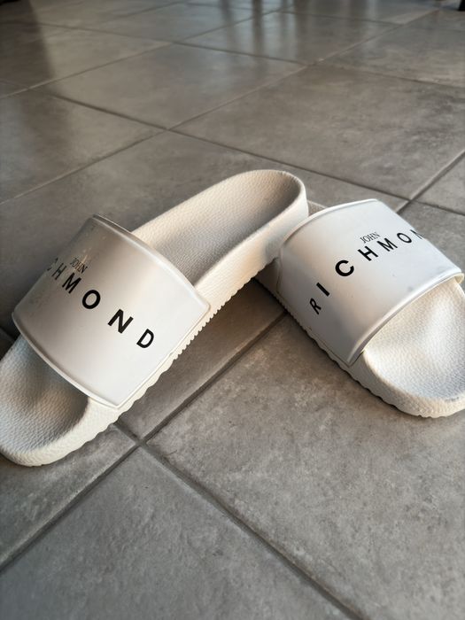 Vand Papuci Richmond