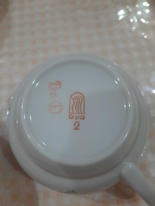 Рижский фарфор, чайный сервиз 
"Золотая роза" на 6 персон