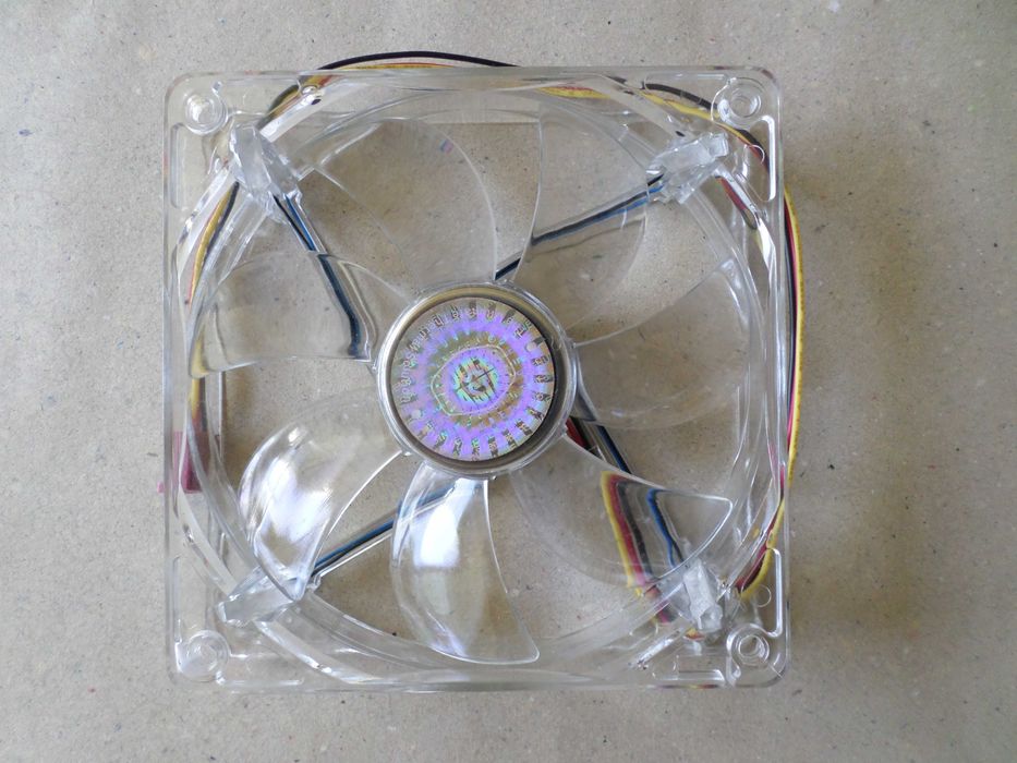 Вентилатори Cooler Master 120 mm - x15 лв. (7,50 €).