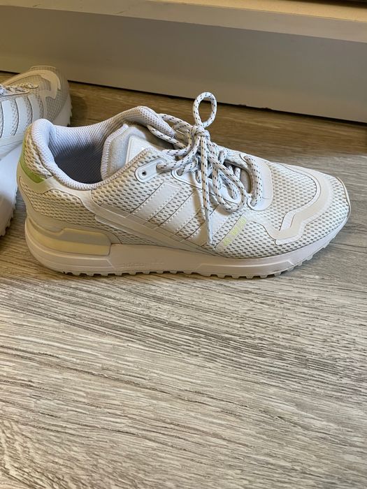 Д маратонки Adidas- ZX-750-HD